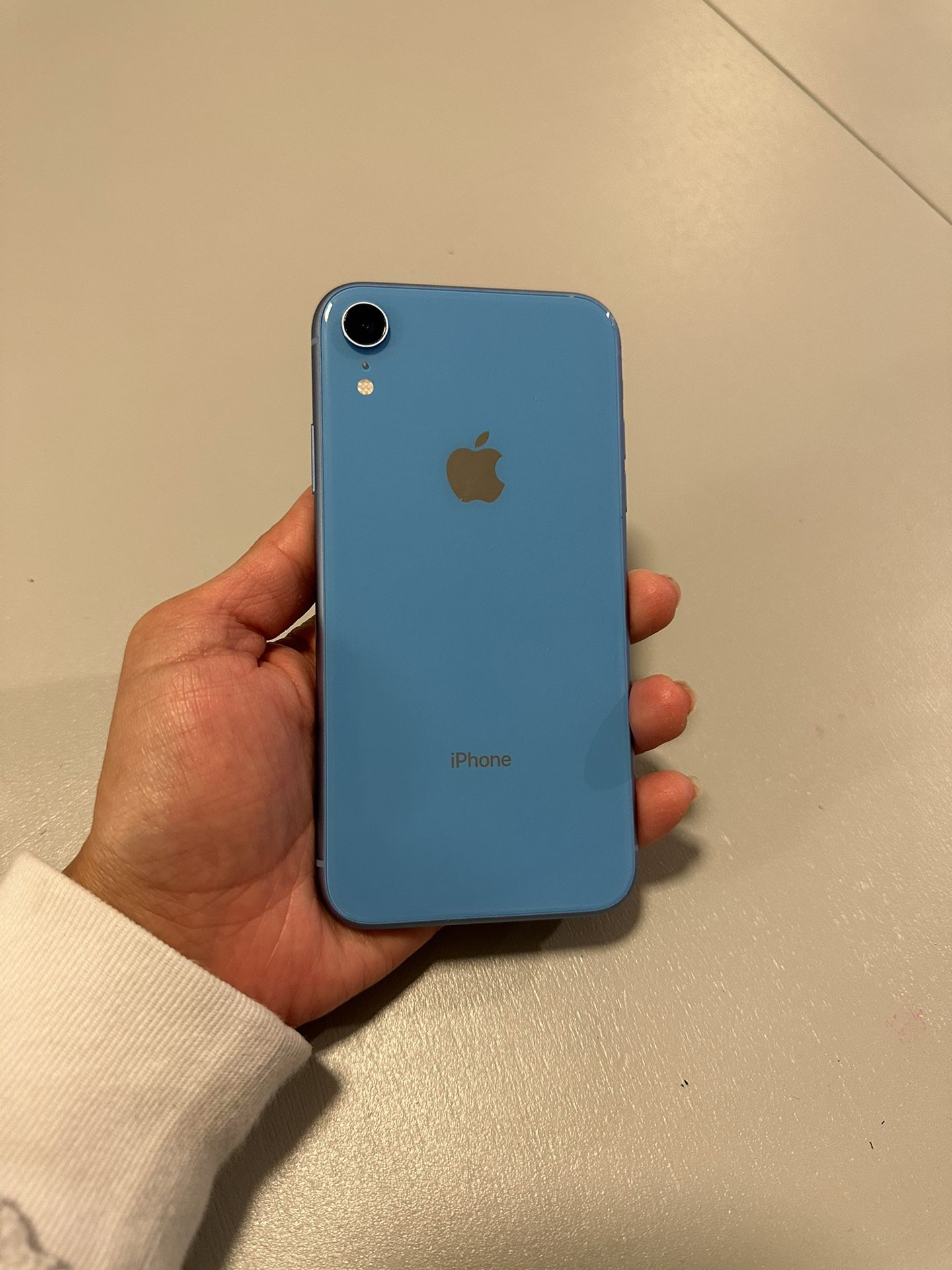 IPhone XR 64gb AT&T/cricket
