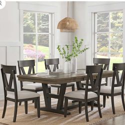 Findley 7-piece Dining Set