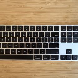 Apple Magic Keyboard And Trackpad, Black