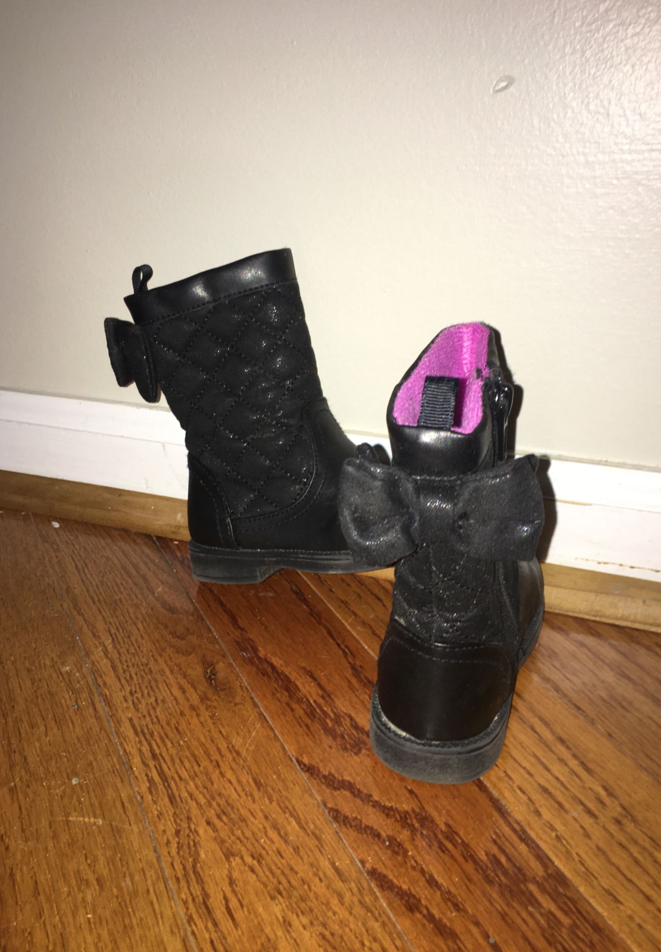 Black boots for little girl