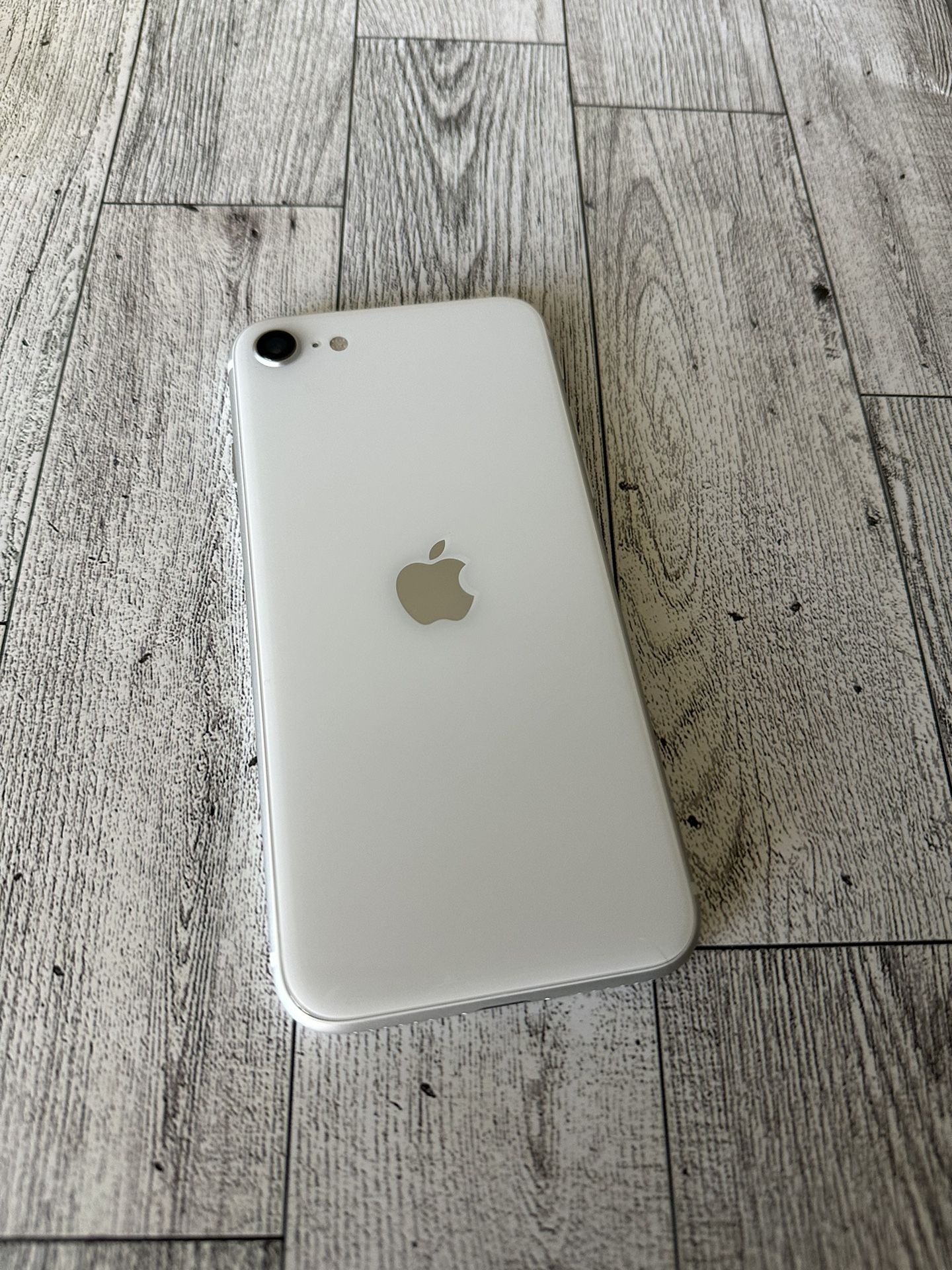 iPhone SE 2nd Gen (64GB) UNLOCKED 🌎 DESBLOQUEADO For All Carriers 🔥