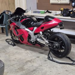 06 Suzuki Hayabusa 