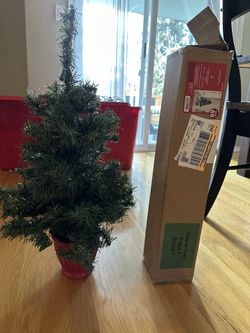 2 Feet Alberta Slice Lit Tree With Miniature Ornaments 