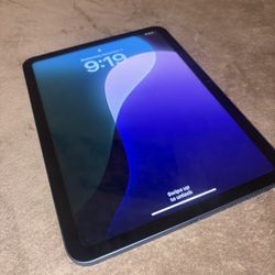 iPad Air 10th Gen 