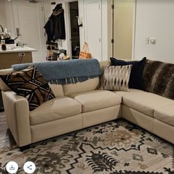 BEAUTIFUL  Italian Leather Sectional Sofa