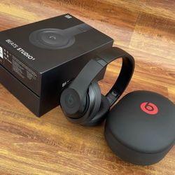 Beats Solo3 (SHIPPING ONLY) 2 For $100