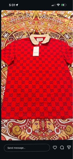 Red guccci collar