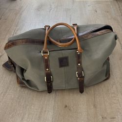 Brand new. Kodiak Leather 50L Augustine Duffel
