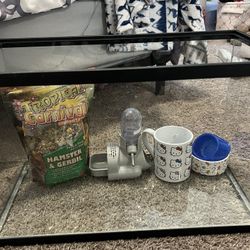 10 gallon tank - includes hamster things 