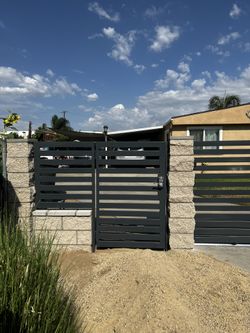 Fence/ Gate