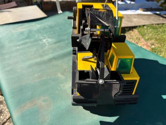Tonka vintage mighty turbo diesel crane truck model xmb975