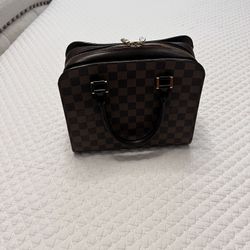 Louis Vuitton Purse
