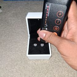 2ct 8mm Moissanite Earrings Unisex *1 Remaining !* 😀