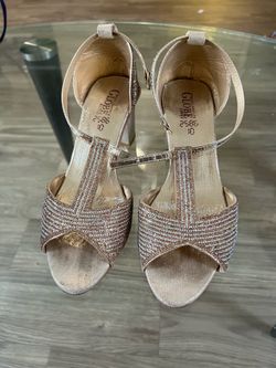 Globe shoes size 10