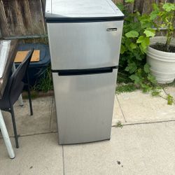 Mini Fridge