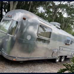 Beautiful airstream 27ft All New Renovation 