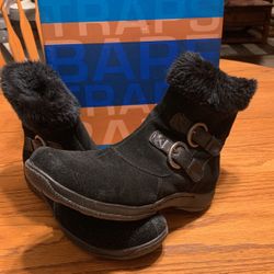 Women’s Black Suede BareTraps Boots - Harleen