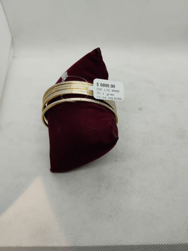 22K Women's Bangle Bracelet
