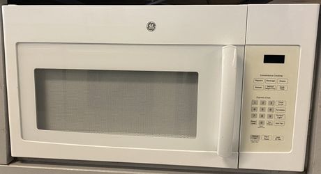 White GE Over The Range Microwave (8-0100)