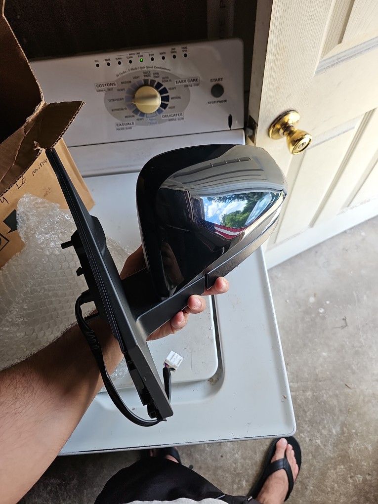 2014 Toyota Rav 4 Side Mirror Driver Side HE