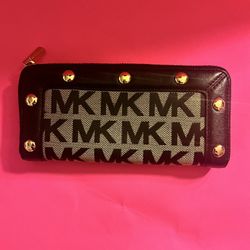 Micheal Kors Wallet
