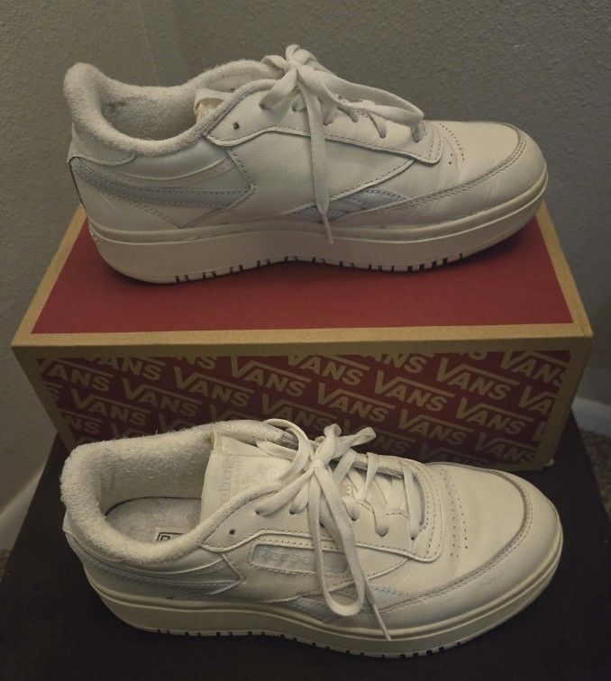 Reebok Club C Double sneaker (Size 8)