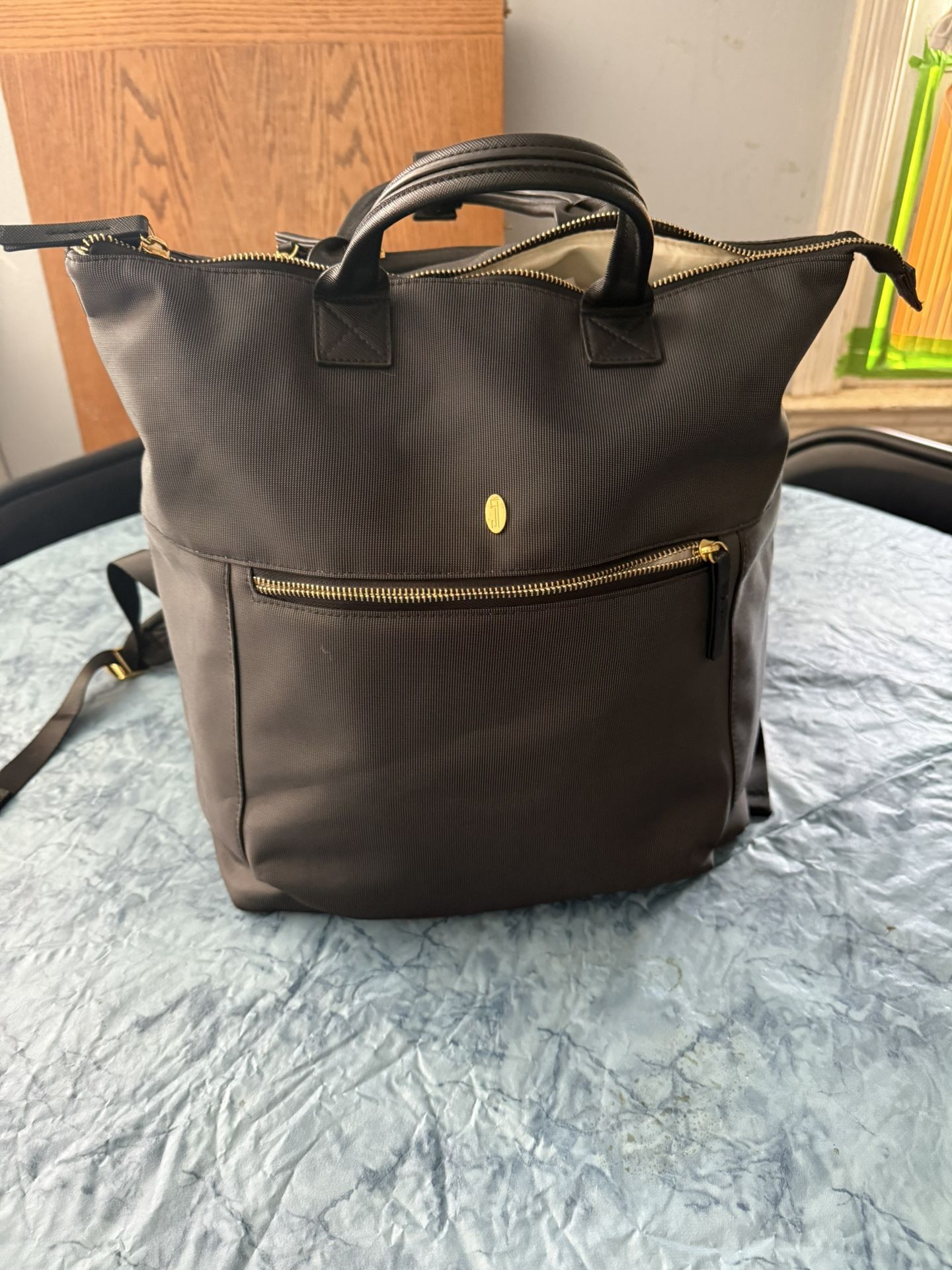 Idaho Jones Pump Bag