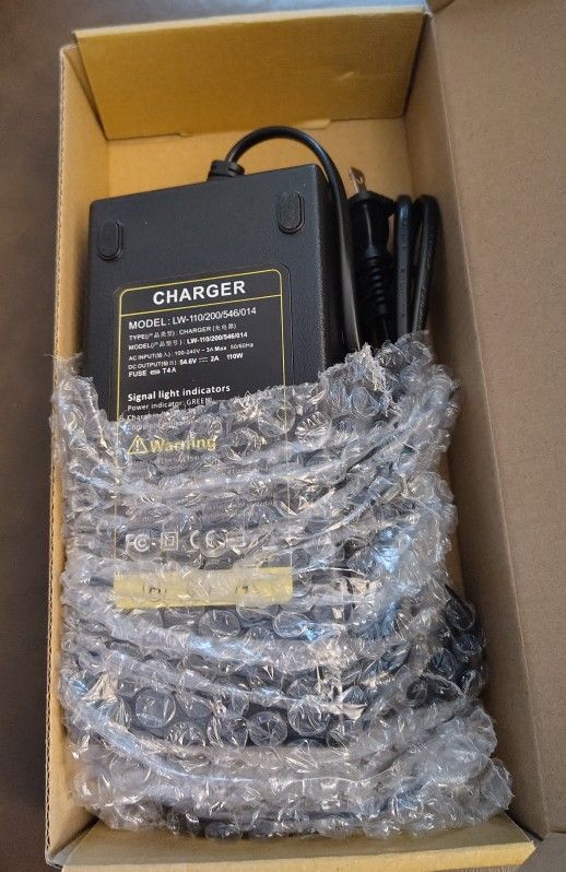 54.6V 2.5A Fast Charger for Escooter Ebike.