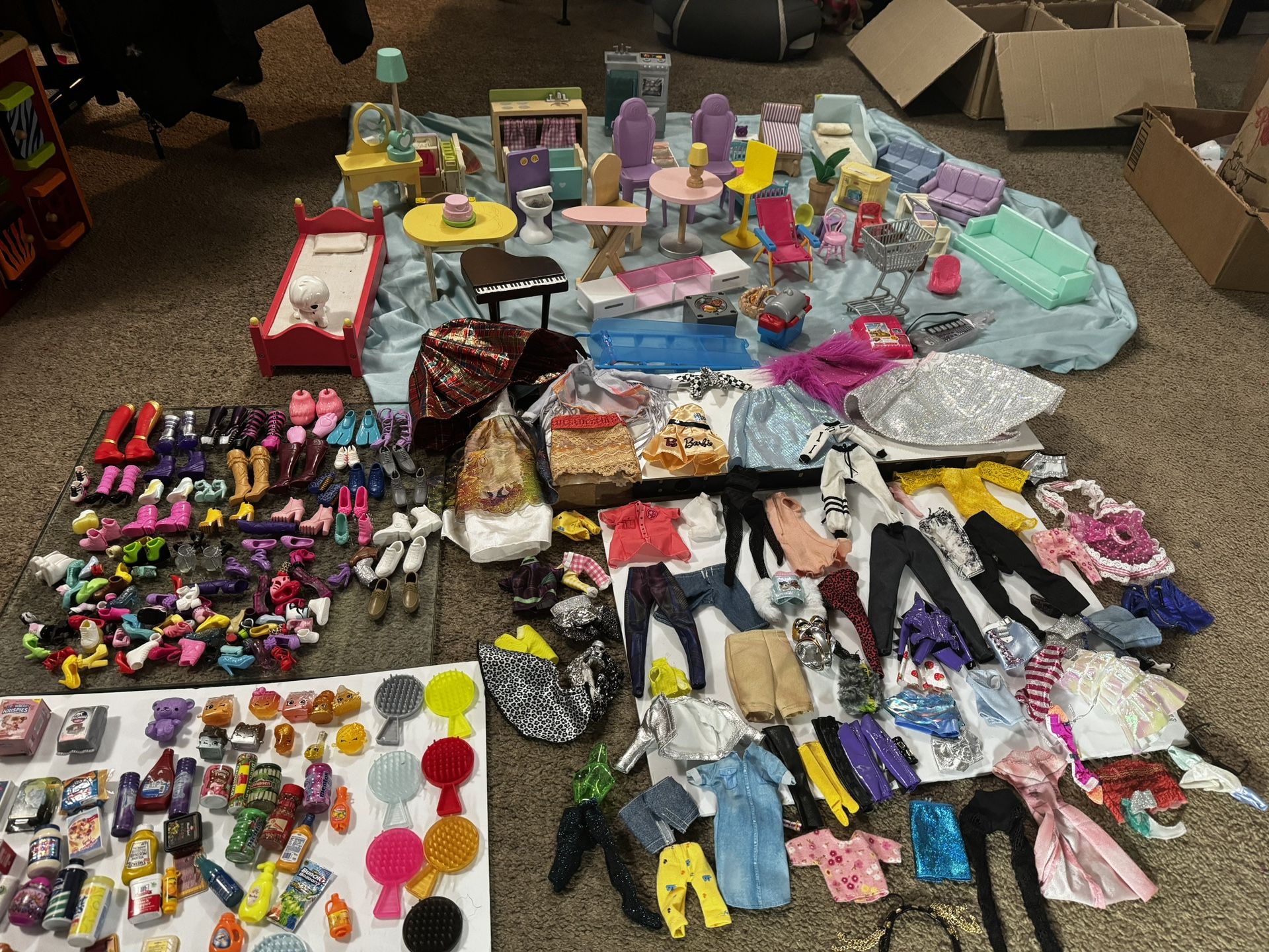 Barbie and LOL shoes Clothes wood furniture Lot Mixed Vintage Various  Styles more than 200pieces.