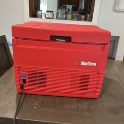 Vintage Marlboro Coleman Electric Cooler Marlboro Gear Miles 