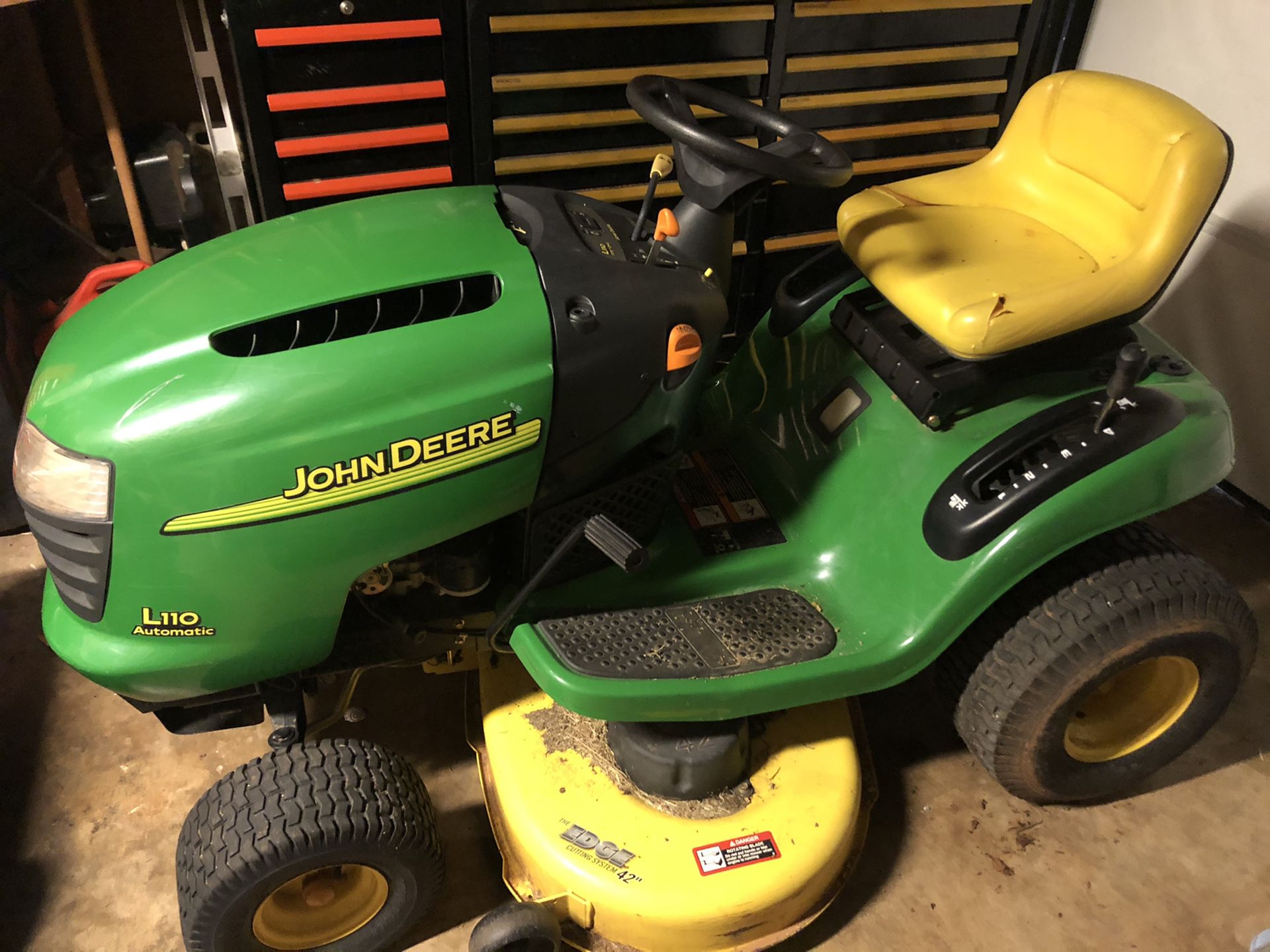 John Deere 42” Riding Lawn Mower