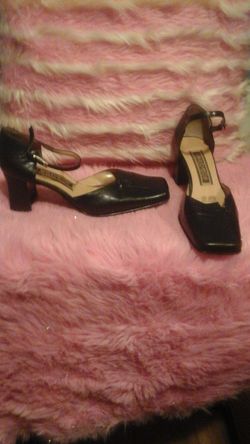 Shoes / zapatos con tacón / sneakers / heels / zapatillas SABELLA