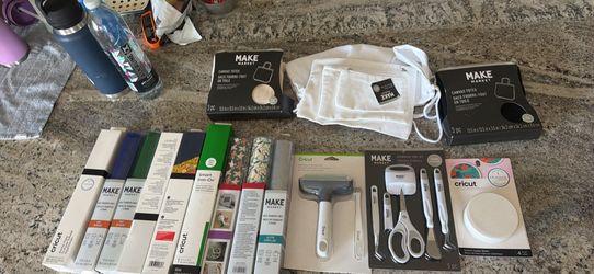 Huge Cricut Craft Bundle – Vinyl, Iron-On, Tools & Accessories