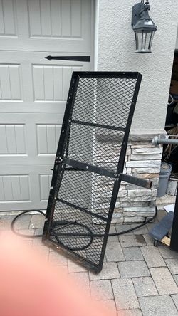Black Steel Mesh Hitch Cargo Carrier