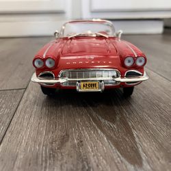 DIECAST 1/18 SCALE ERTL/AMERICAN MUSCLE 1962 CHEVROLET CORVETTE 