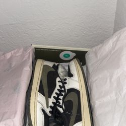 Travis Scott x Air Jordan 1 Olive 