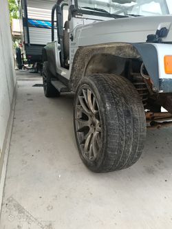 Jeep, Challenger wheels and tires