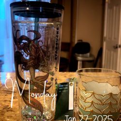 China Release Glass Starbucks Tumbler 