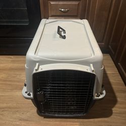 Medium Dog Crate/Kennel
