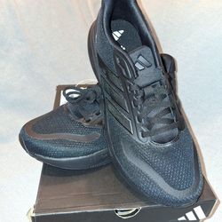 New Adidas Runfalcon 5 Men's size 8.5 triple black IE8812