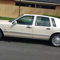 1997 Lincoln Town Car