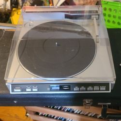 Realistic Direct Drive Linear Record Player Works Great