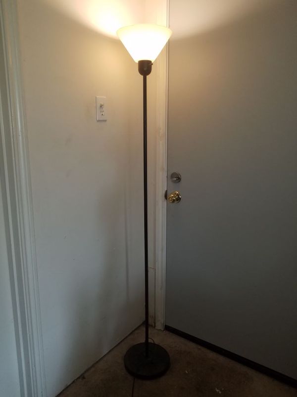 Floor Lamp For In Pasadena Tx Offerup