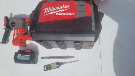 Milwaukee rotory hammer
