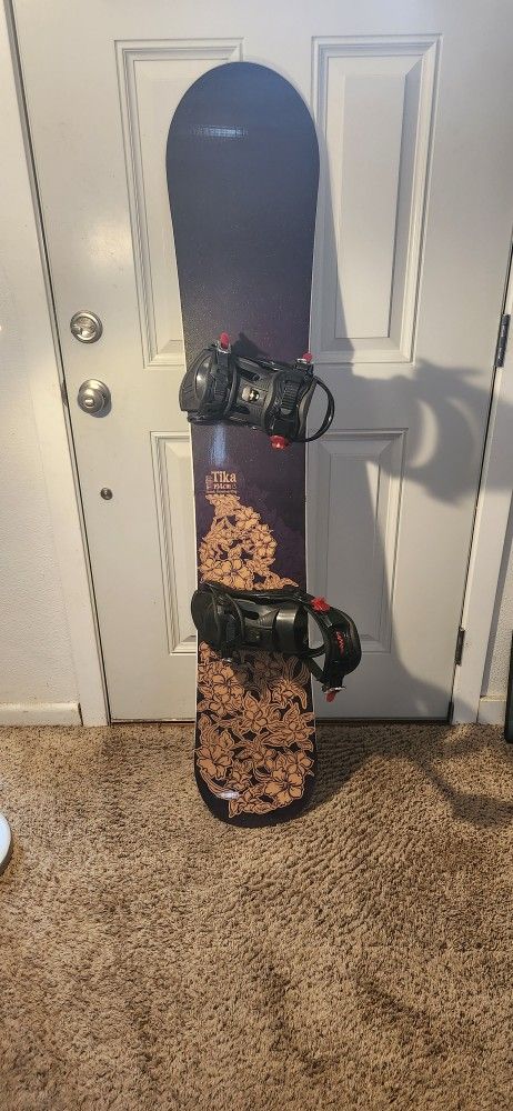 Atomic Tika Snowboard 154cm