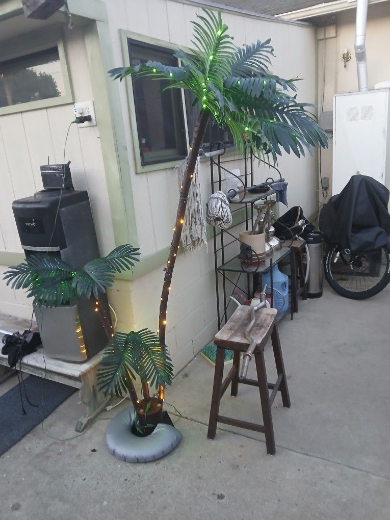 LED Palm 3 Trees 6, 4 and 2 Feet Height