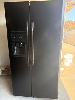 Frigidaire Black Side-by-Side Refrigerator
