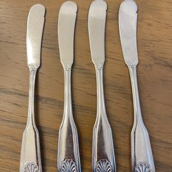 4 Butter Knives Spreader Next Day Gourmet Heavy Shell Japan Stainless 6 1/8"