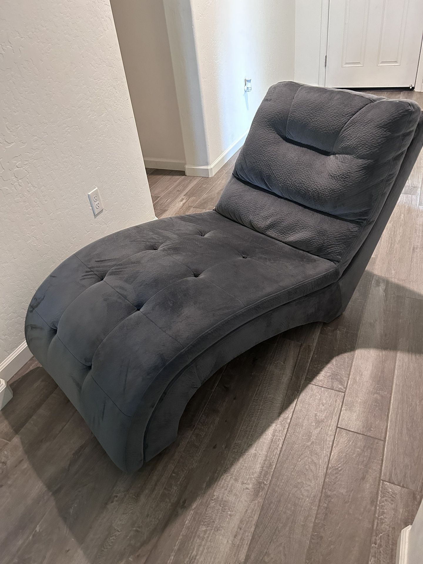 Comfy Chaise 
