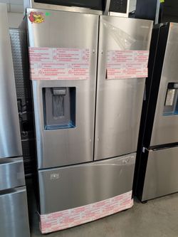New Samsung Stainless Steel French Door Refrigerator With Water And Ice Dispenser